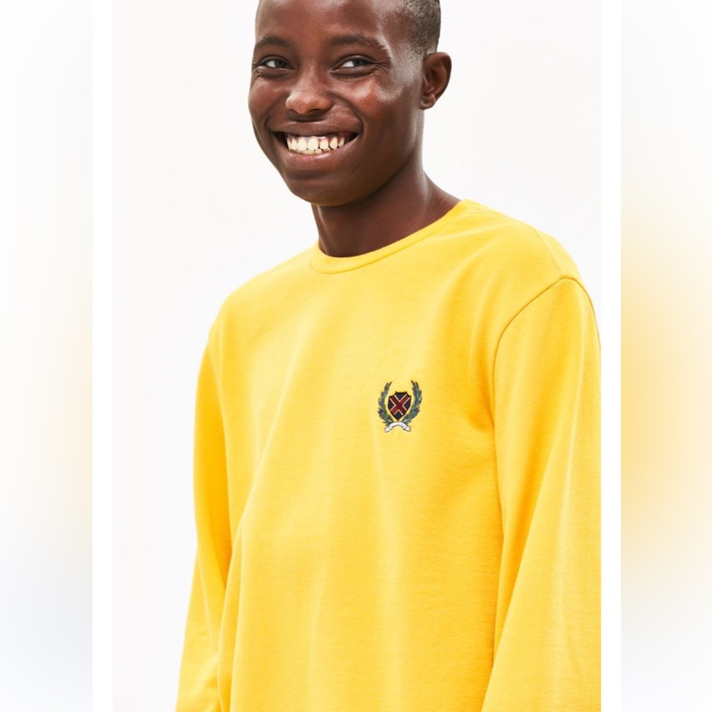 PacSun Yellow Crest‎ Crewneck Sweatshirt oversized